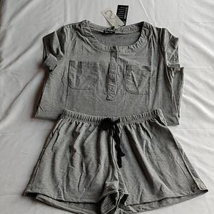 Sunnyme Women 2 pieces pajamas size small in gray